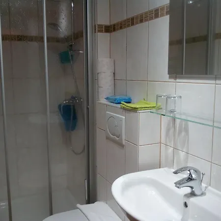 Alte Schule * סנט אוסוולד